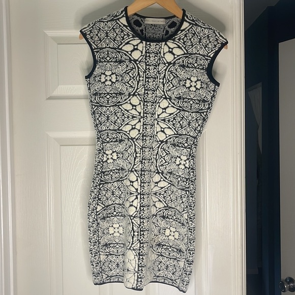 Stella McCartney Black and White Wool Bodycon Mini Dress Size Small Y2K - Picture 2 of 6